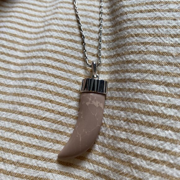 Jenny Bird Sabre Tooth Necklace Silver Chain - Picture 4 of 8